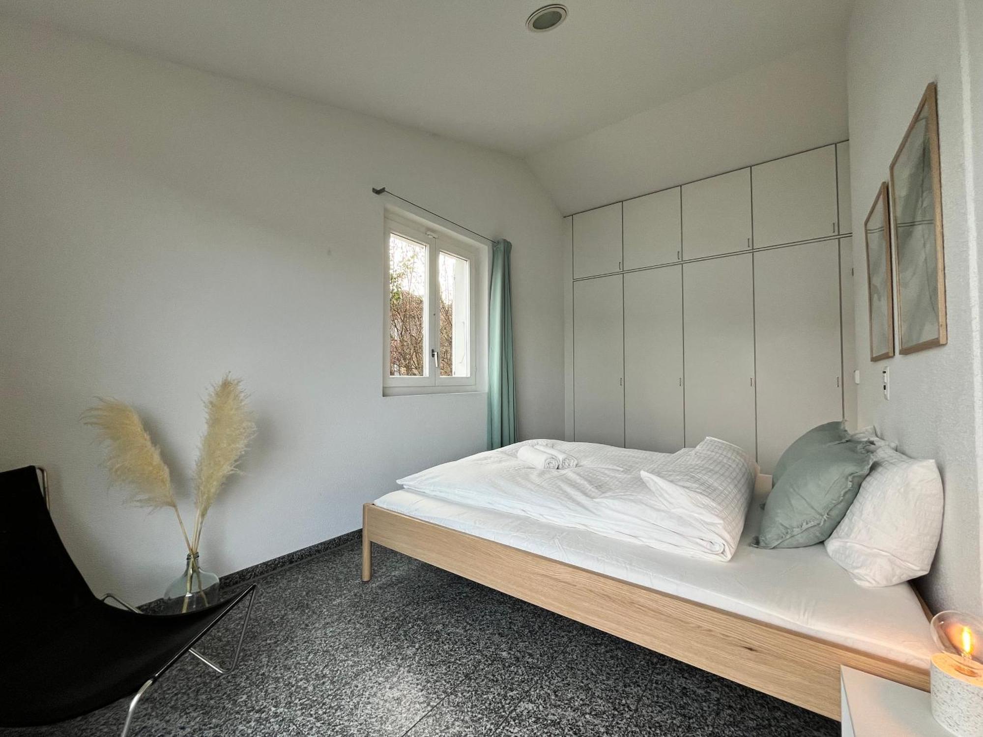 Wohnung Mit Grossartiger Seesicht Und Balkon Spiez Exterior photo
